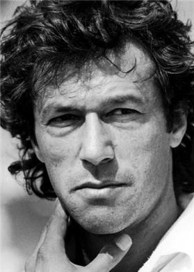 Imran Khan on Imran Khan Pakistani Cricketer   Pictures Online